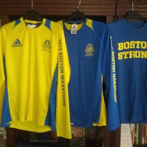 Mens medium Boston lot